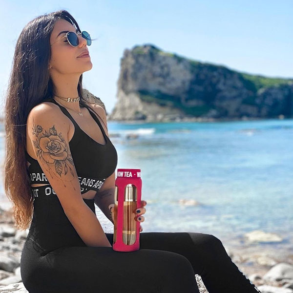 wow-bottle-girl-04-600x600-1