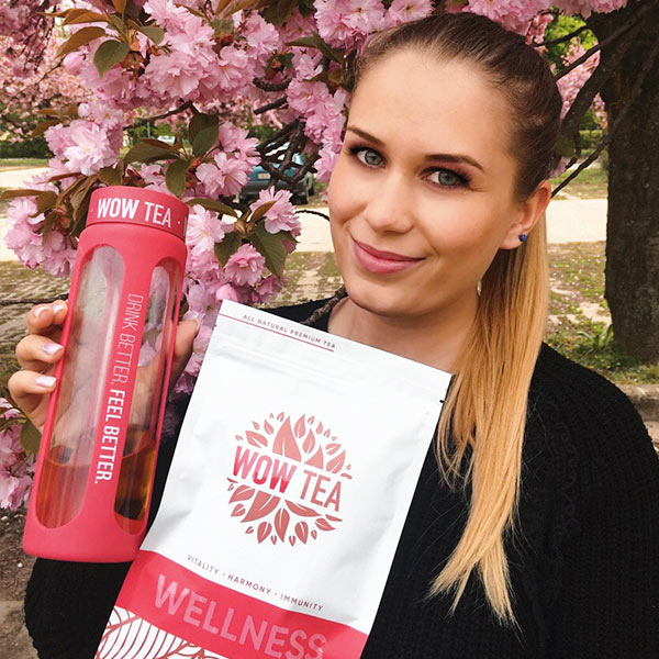 Wellness-tea-girl-04-600x600