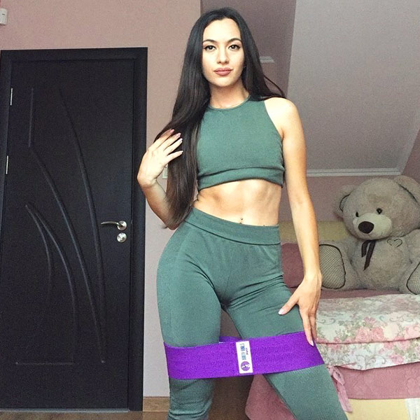 body-goal-booty-bands-girl-6-600x600-1.jpg